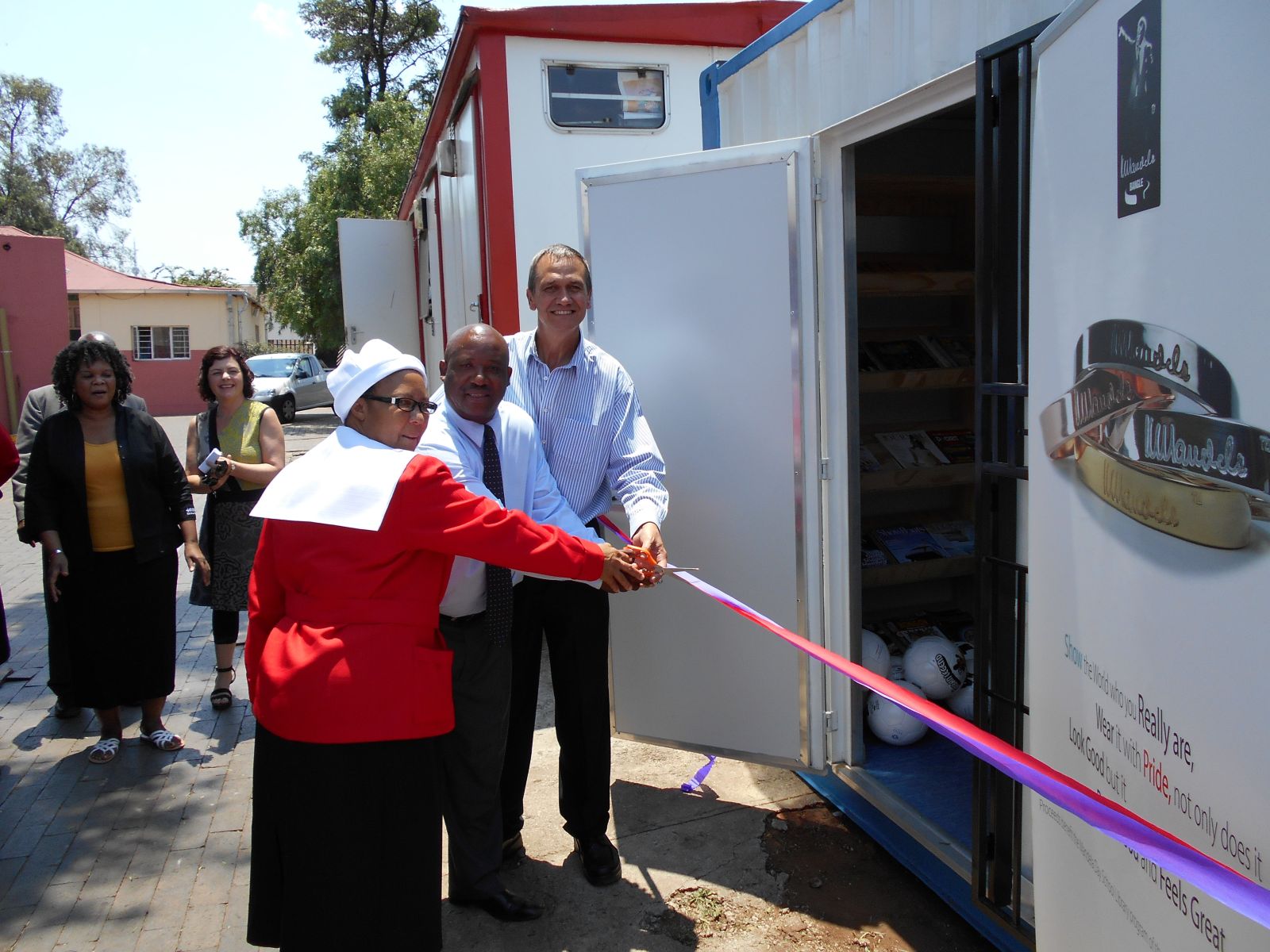 Cutting of Ribbon Crown Mines