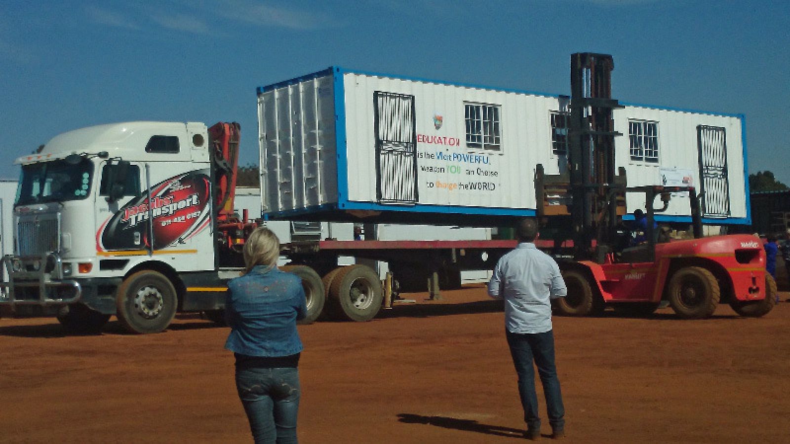 DSC 0429 loading